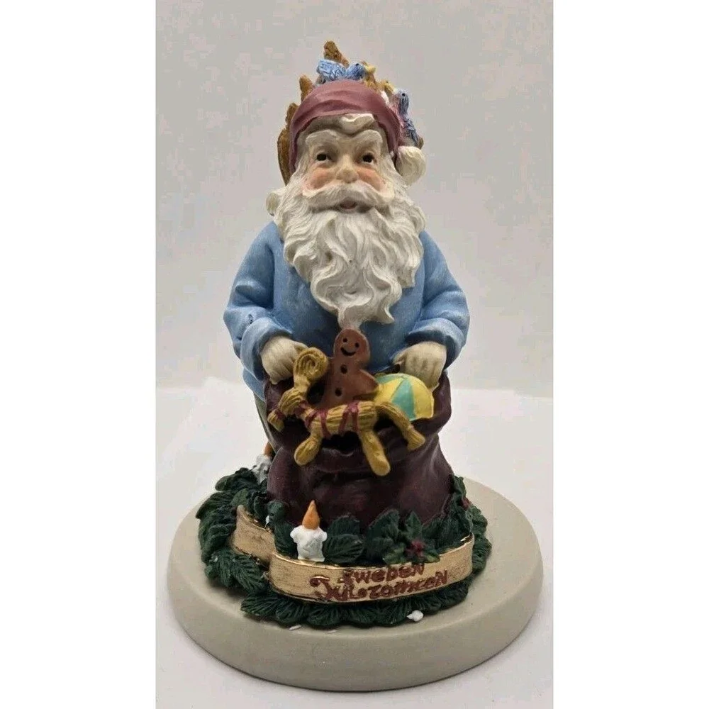 Ellies Kitchen Santa's of the World Set of 4 Sweden, Austria, Italy & USA No Box